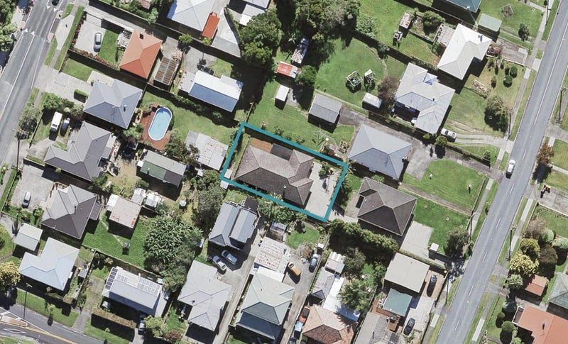 32A Kelwyn Road, Kelston, Auckland - Carousel 1