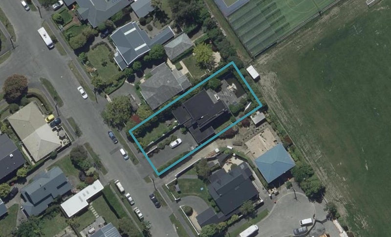29 St Andrews Square, Strowan, Christchurch - Carousel 1