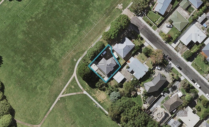 48 Trinidad Road, Sunnynook, Auckland - Carousel 1