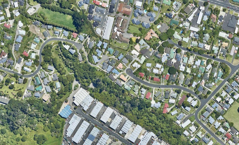 33 Redmond Street, Judea, Tauranga - Carousel 1