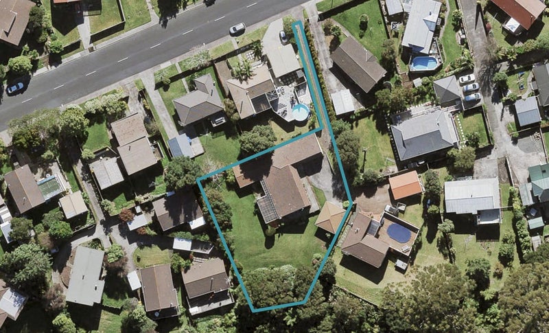 55 West Harbour Drive, West Harbour, Auckland - Carousel 1