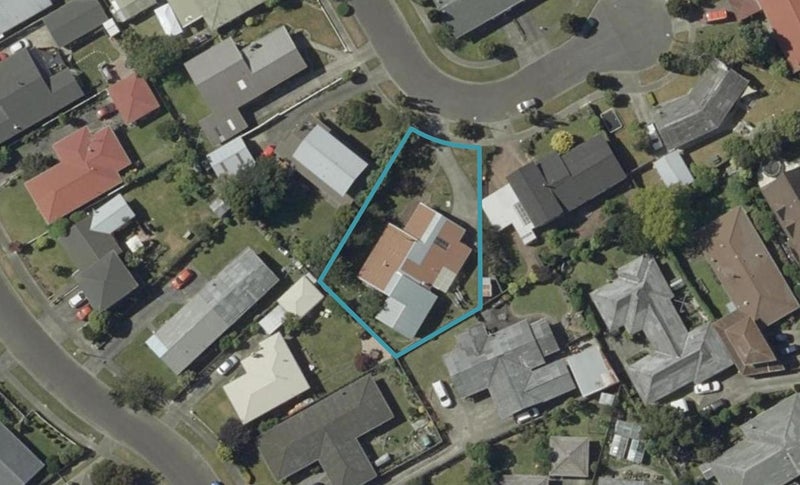10 Kapiti Place, Awapuni, Palmerston North - Carousel 1
