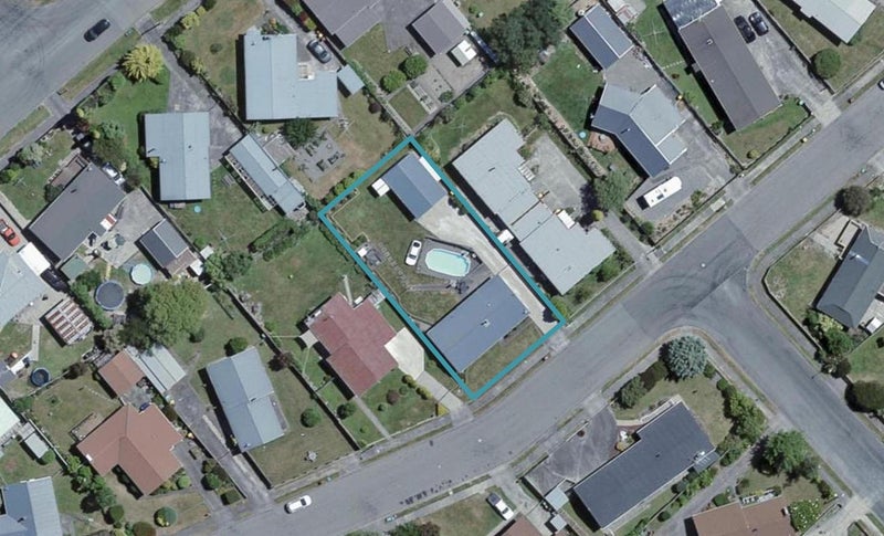 15 Stout Street, Masterton - Carousel 1