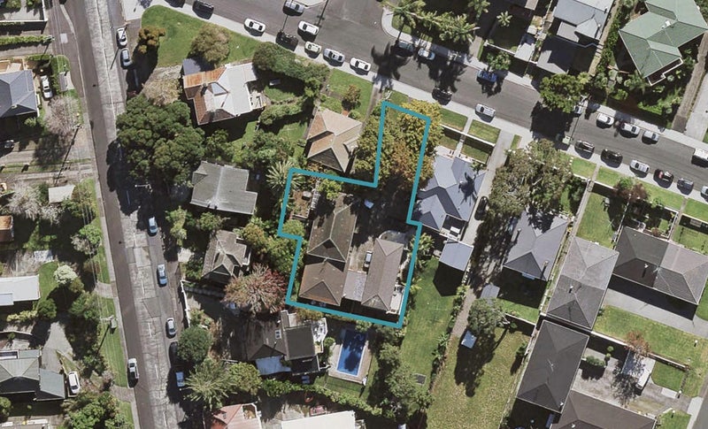 1/3 Belle Vue Avenue, Northcote Point, Auckland - Carousel 1