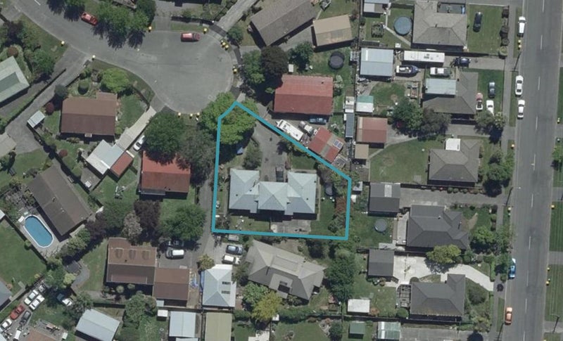 1/12 Strack Place, Redwood, Christchurch - Carousel 1