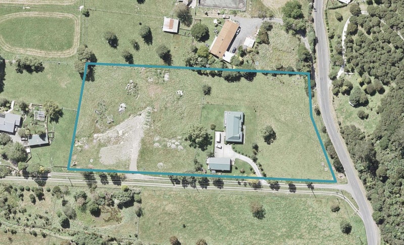 357 Moores Valley Road, Wainuiomata, Lower Hutt - Carousel 1