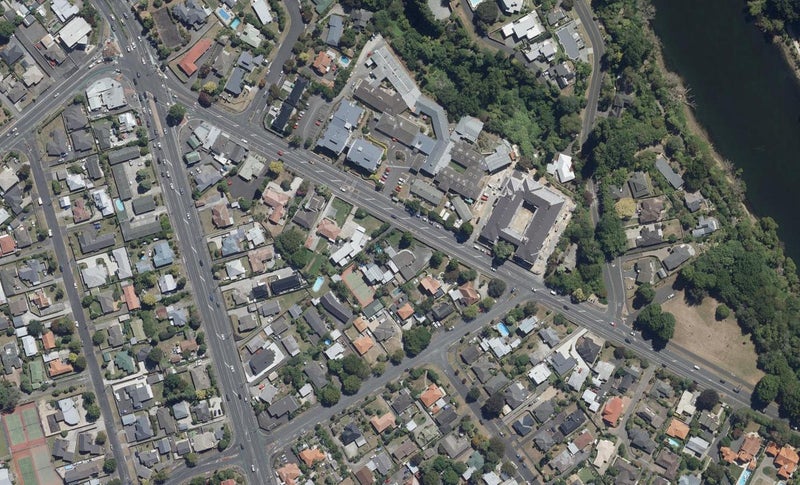 1335 Victoria Street, Beerescourt, Hamilton - Carousel 1