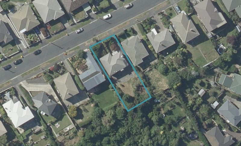 143 Easther Crescent, Kew, Dunedin - Carousel 1