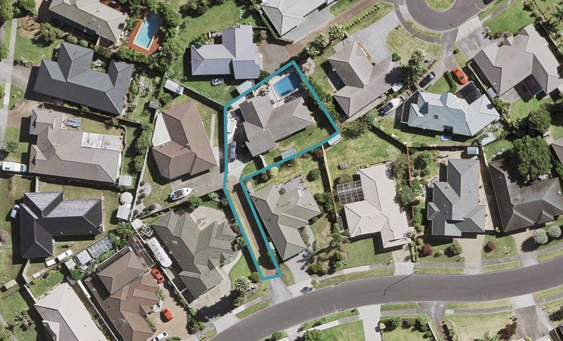 47 Glenross Drive, Wattle Downs, Auckland - Carousel 1
