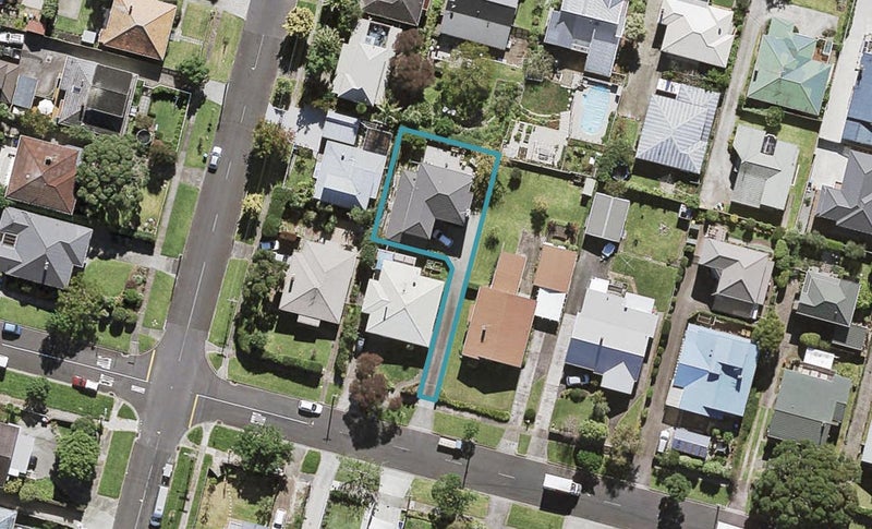 21A Cambrai Avenue, Mount Roskill, Auckland - Carousel 1