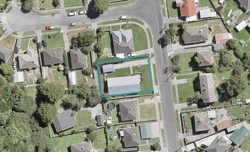 93 Judd Crescent, Naenae, Lower Hutt - Carousel 1