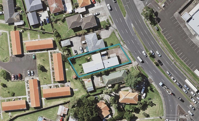 2/23 Ti Rakau Drive, Pakuranga, Auckland - Carousel 1
