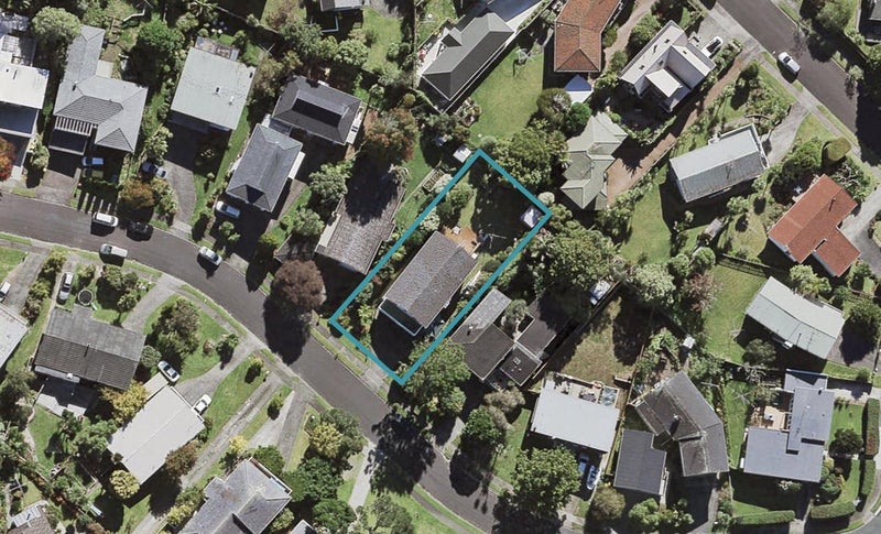 9 Gretel Place, Hillcrest, Auckland - Carousel 1