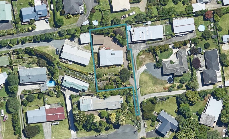 15 Stoddart Place, Brookfield, Tauranga - Carousel 1