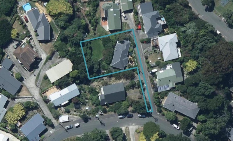18 Taupo Crescent, Plimmerton, Porirua - Carousel 1