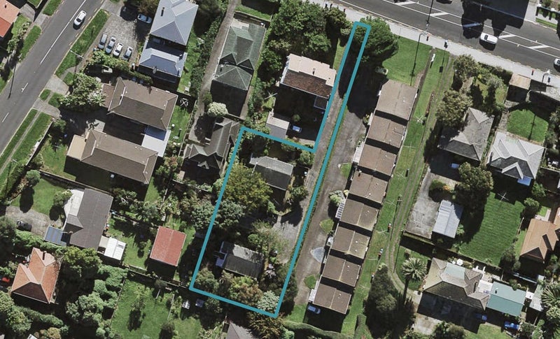 2/475 Mount Albert Road, Three Kings, Auckland - Carousel 1