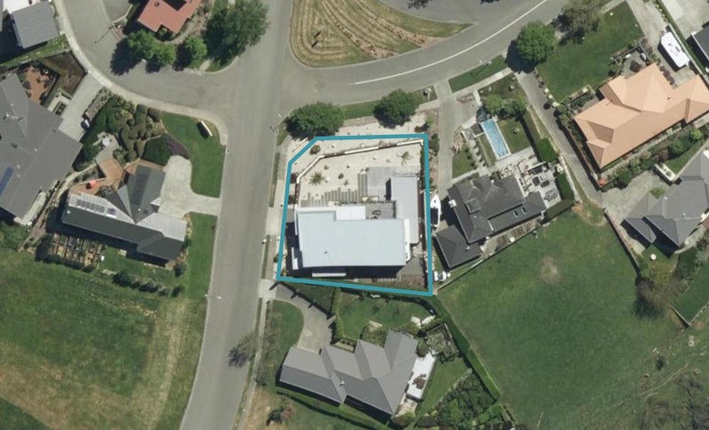 2 Golf View Close, Blenheim - Carousel 1