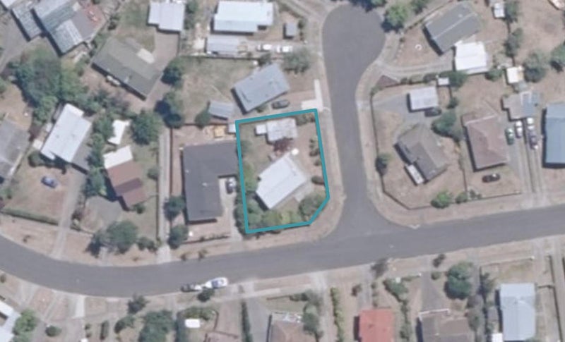 9 Ryan Place, Richmond Heights, Taupo - Carousel 1