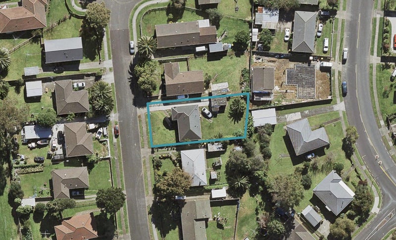 7 Penderford Place, Mangere East, Auckland - Carousel 1