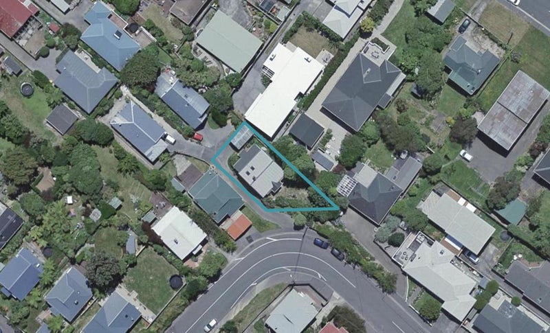 16 Bombay Street, Ngaio, Wellington - Carousel 1