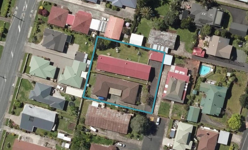 1/17 Zealandia Street, Kensington, Whangarei - Carousel 1