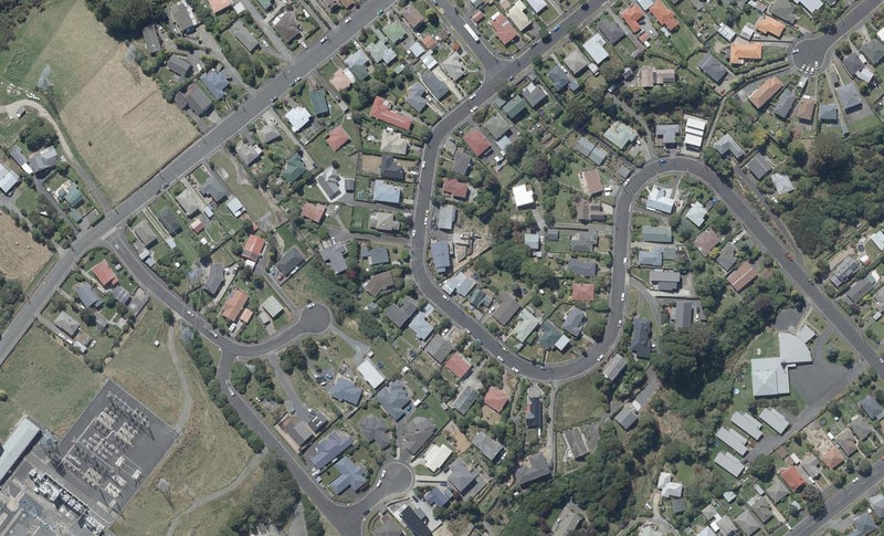 78 Centennial Avenue, Helensburgh, Dunedin - Carousel 1