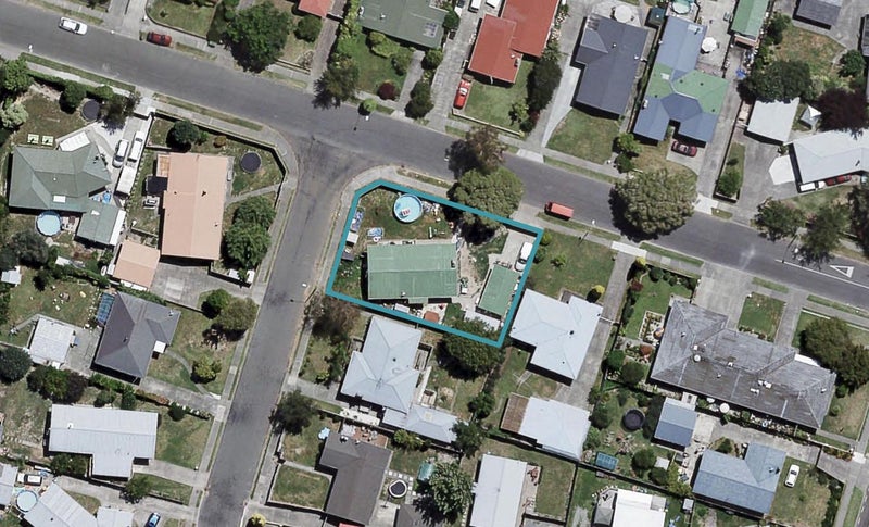 6 Wyatt Avenue, Onekawa, Napier - Carousel 1