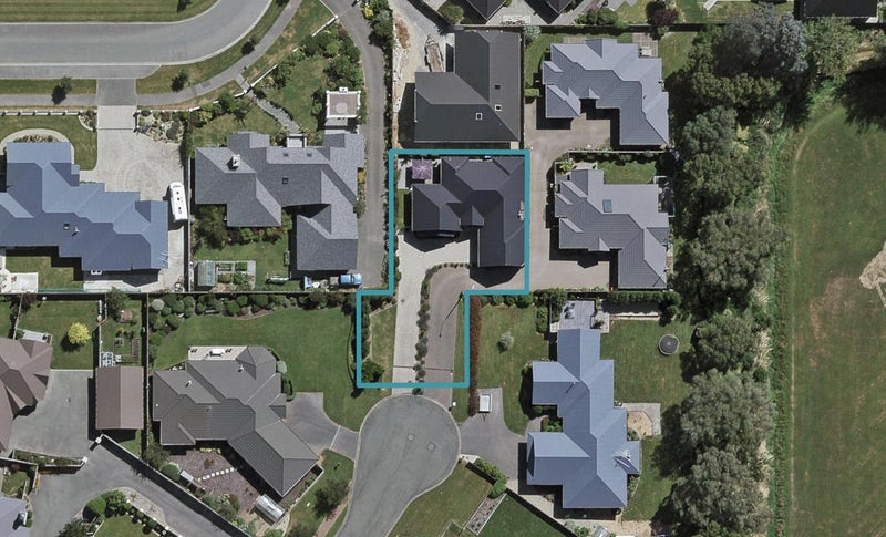 66 Glenroy Park Drive, Waikiwi, Invercargill - Carousel 1