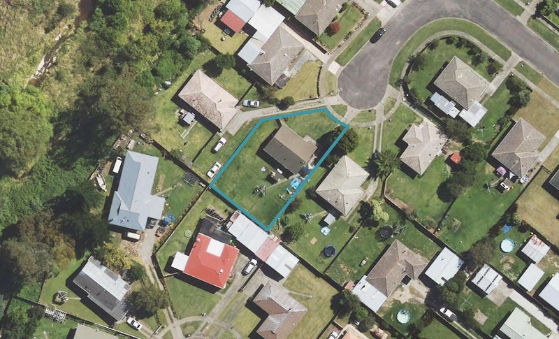 14 Patrick Street, Mangapapa, Gisborne - Carousel 1