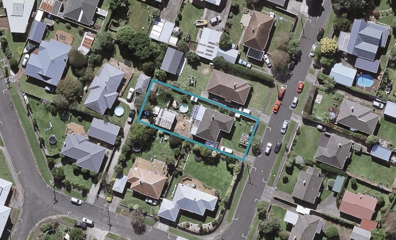 8 Drake Street, Vogeltown, New Plymouth - Carousel 1