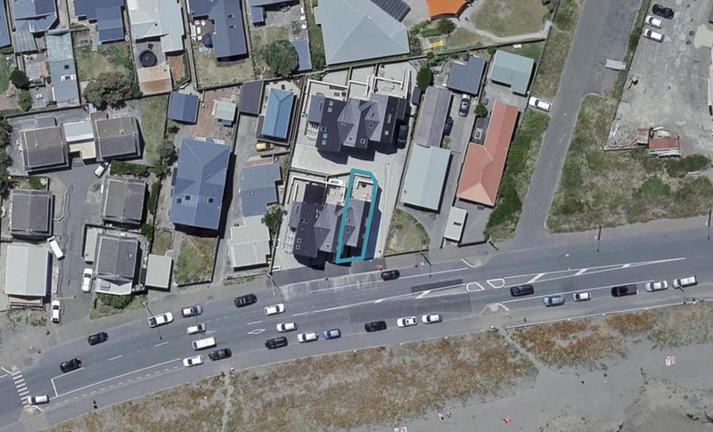 6B Lyall Parade, Lyall Bay, Wellington - Carousel 1