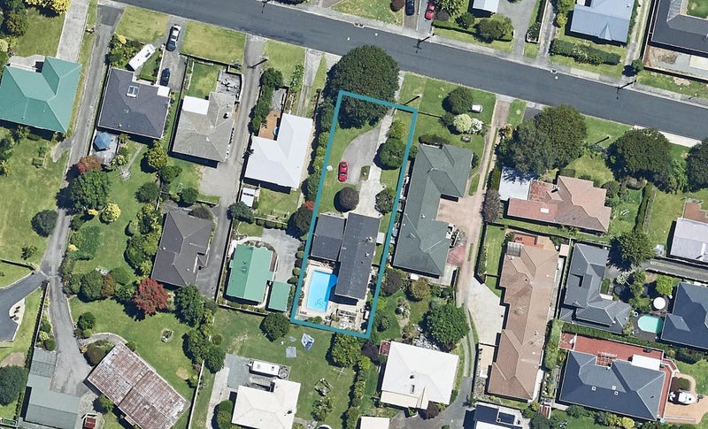 12 Milton Road, Otumoetai, Tauranga - Carousel 1