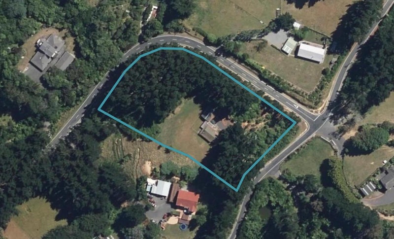112 Cottle Park Drive, Normandale, Lower Hutt - Carousel 1