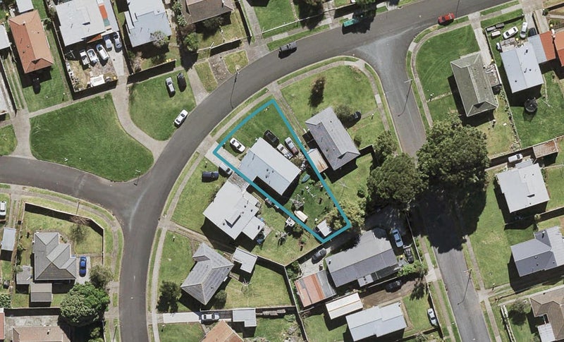 18 Calthorp Close, Favona, Auckland - Carousel 1