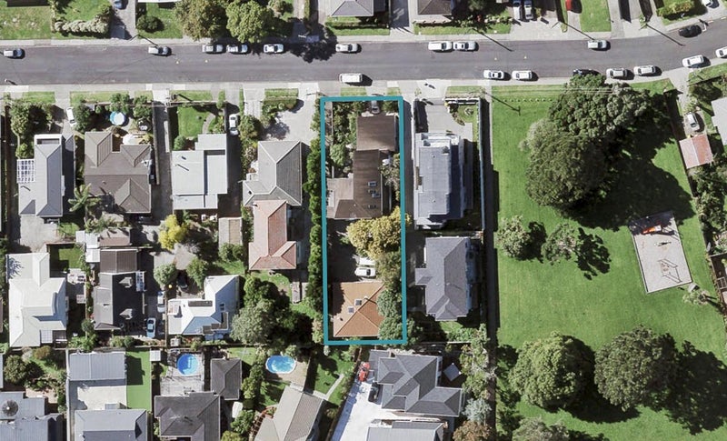 1/15 Richard Avenue, Bucklands Beach, Auckland - Carousel 1