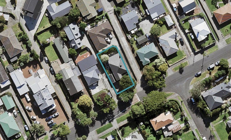 31 Canal Road, Avondale, Auckland - Carousel 1
