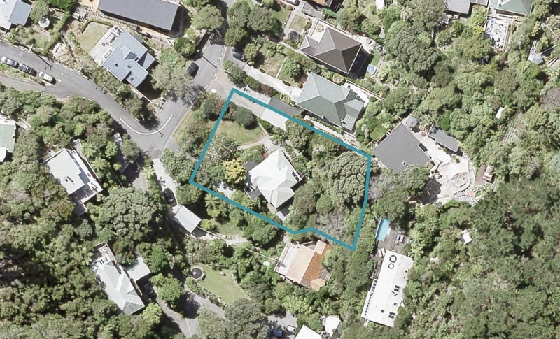 11 Marama Terrace, Eastbourne, Lower Hutt - Carousel 1