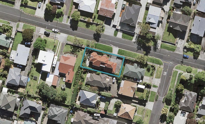 30A Louvain Avenue, Mount Roskill, Auckland - Carousel 1