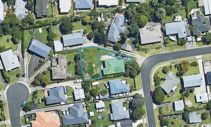 12A Woodford Avenue, Brookfield, Tauranga - Carousel 1