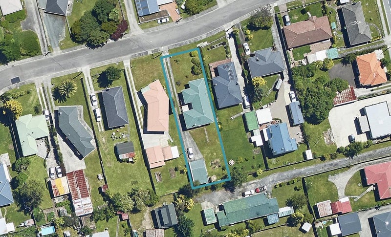 8 La Trobe Place, Utuhina, Rotorua - Carousel 1
