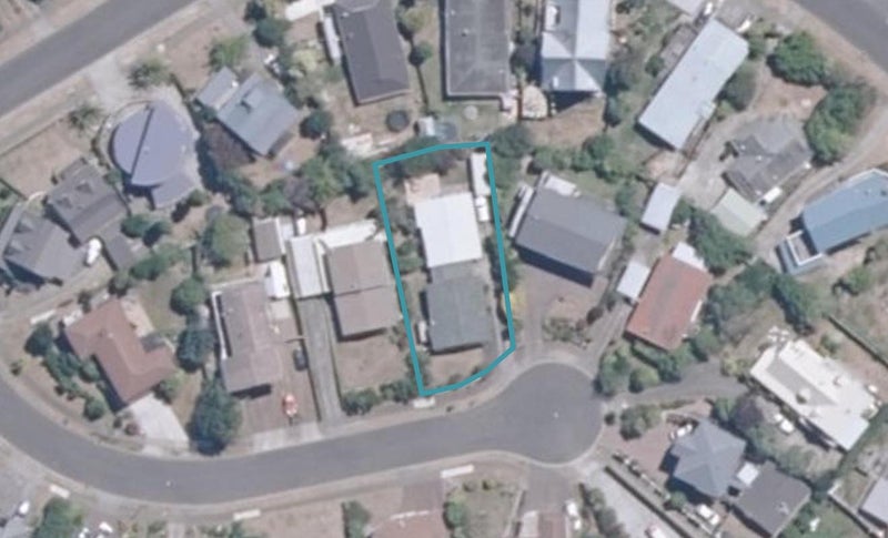 1/15 Gladstone Grove, Richmond Heights, Taupō - Carousel 1