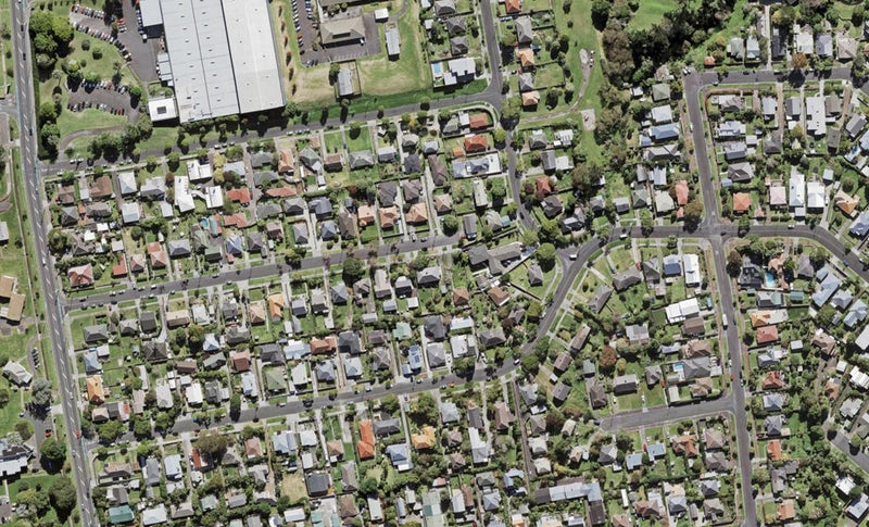 35 Tasman Avenue, Mount Albert, Auckland - Carousel 1