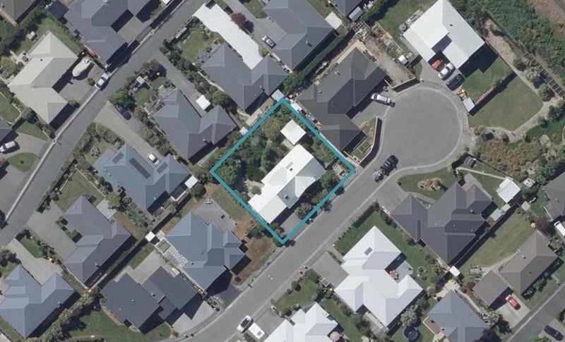 3 Romar Lane, Heathcote Valley, Christchurch - Carousel 1