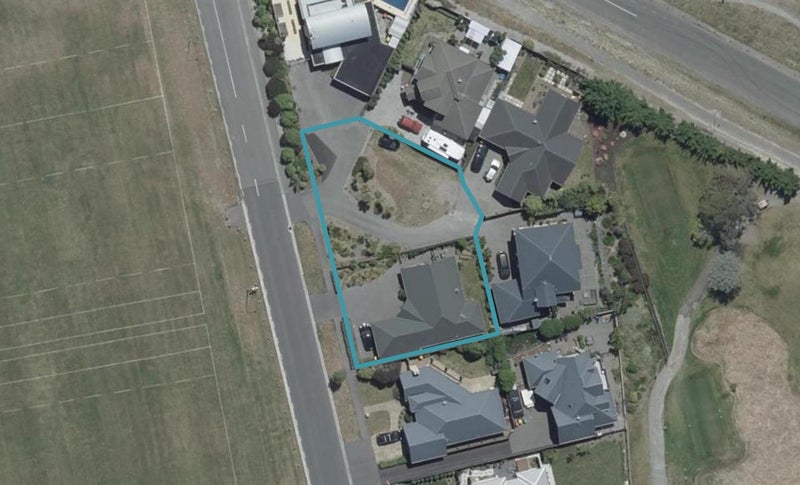 566 Bower Avenue, Parklands, Christchurch - Carousel 1