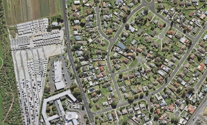 16 Mariner Street, Mangere, Auckland - Carousel 1