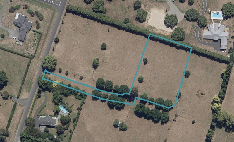 7 Fairweather Lane, TAMAHERE, HAMILTON - Carousel 1