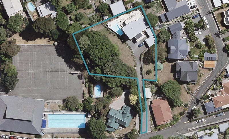 19 Clyde Road, Bluff Hill, Napier - Carousel 1