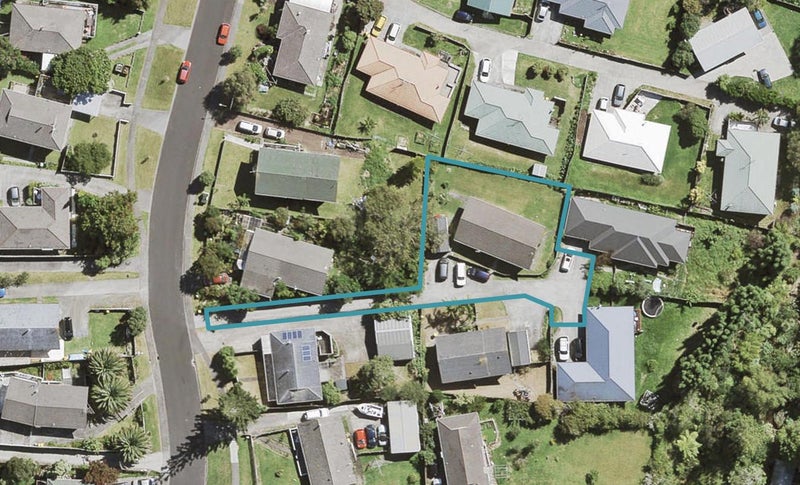 22 Roick Parade, Glen Eden, Auckland - Carousel 1