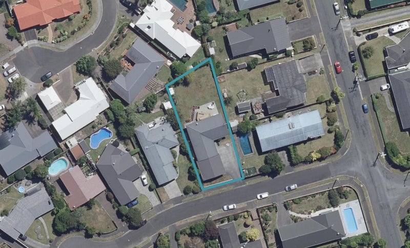 4 Lysander Place, Hillcrest, Hamilton - Carousel 1