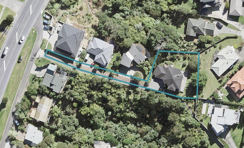 817D East Coast Road, Northcross, Auckland - Carousel 1